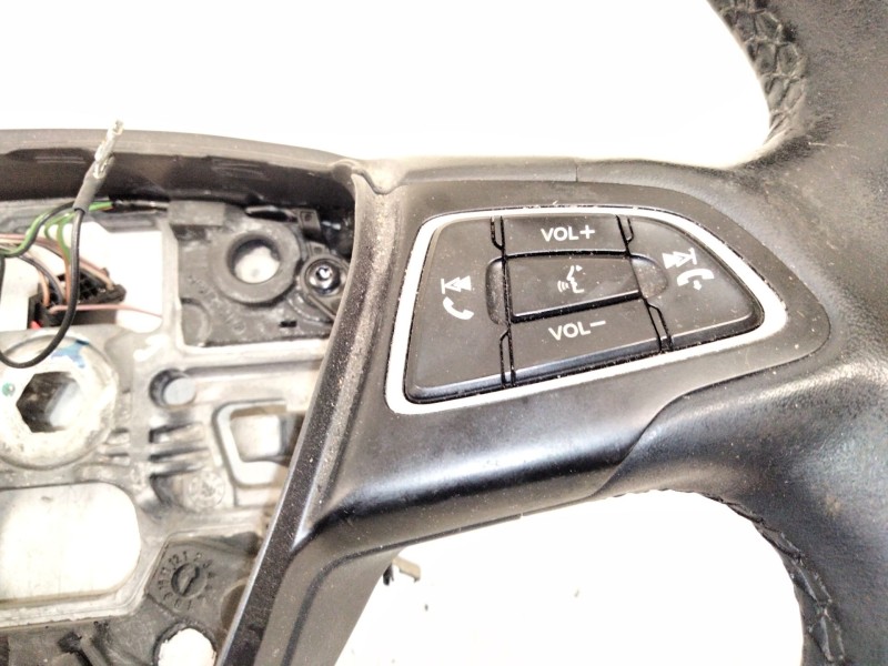 Recambio de volante para ford focus iii 1.0 ecoboost referencia OEM IAM F1EB3600  