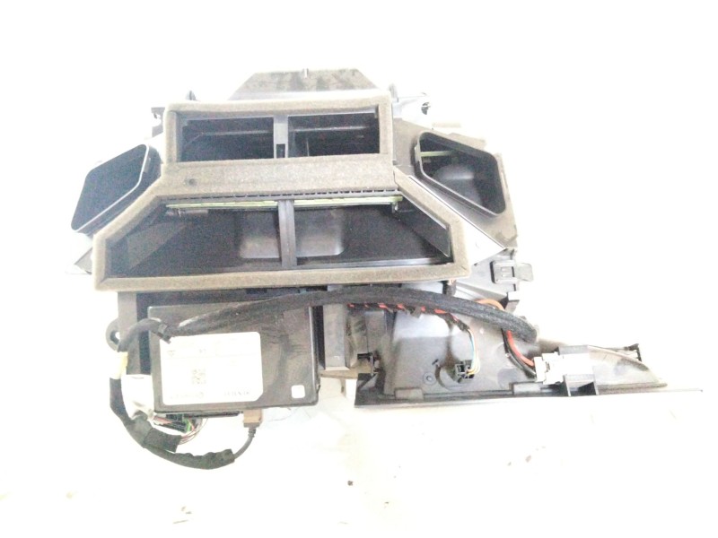 Recambio de calefaccion entera normal para renault grand scénic iv (r9_) 1.3 tce 140 referencia OEM IAM 272709700R  