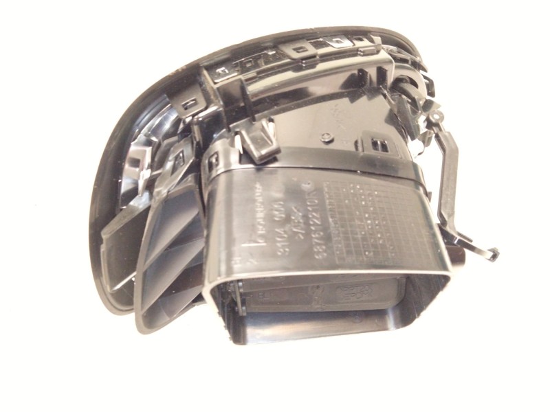 Recambio de aireador izquierdo para renault grand scénic iv (r9_) 1.3 tce 140 referencia OEM IAM 68761220R  