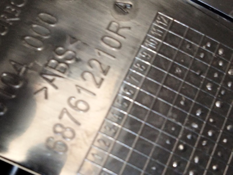 Recambio de aireador izquierdo para renault grand scénic iv (r9_) 1.3 tce 140 referencia OEM IAM 68761220R  