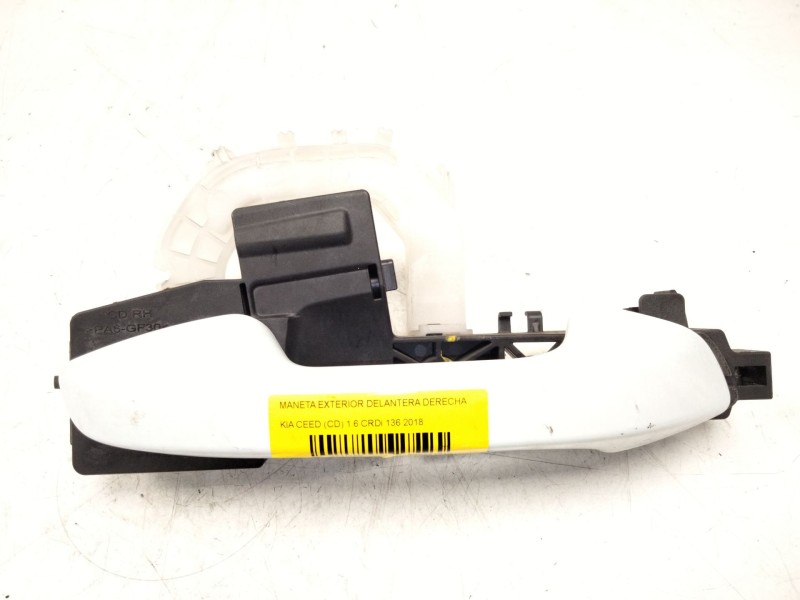 Recambio de maneta exterior delantera derecha para kia ceed (cd) 1.6 crdi 136 referencia OEM IAM   