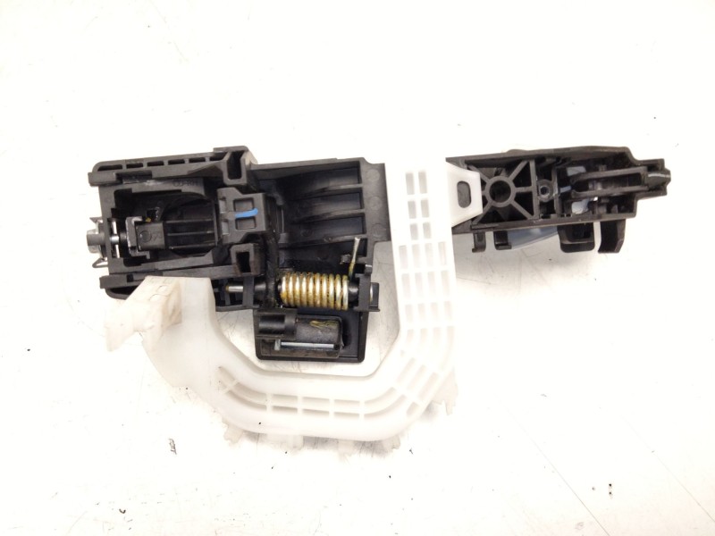 Recambio de maneta exterior delantera derecha para kia ceed (cd) 1.6 crdi 136 referencia OEM IAM   