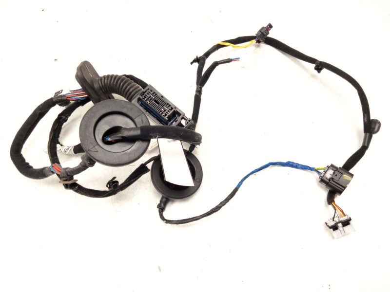 Recambio de instalacion electrica puerta delantera derecha para kia ceed (cd) 1.6 crdi 136 referencia OEM IAM 91615J7590  