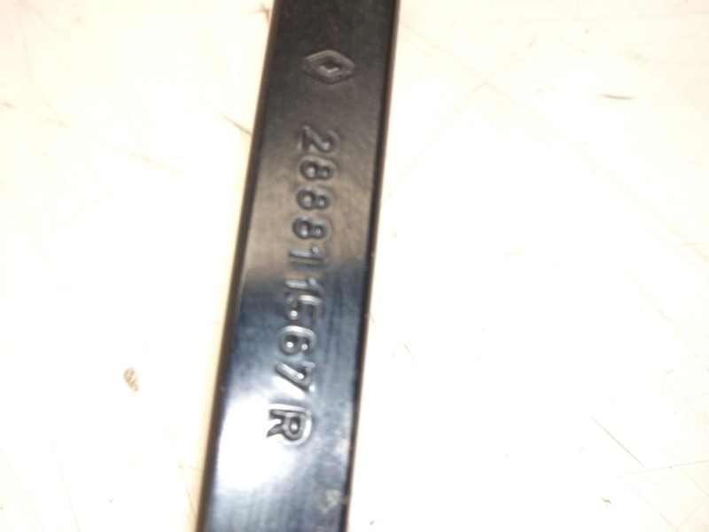 Recambio de brazo limpia delantero izquierdo para renault grand scénic iv (r9_) 1.3 tce 140 referencia OEM IAM 288811567R  