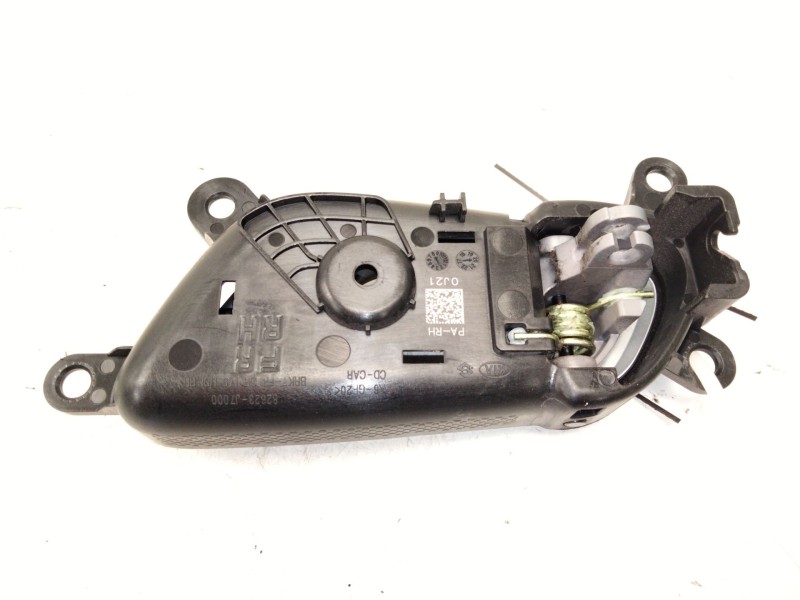 Recambio de maneta interior delantera derecha para kia ceed (cd) 1.6 crdi 136 referencia OEM IAM 82623J7000  