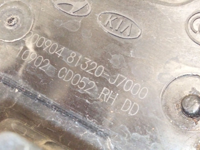 Recambio de cerradura puerta delantera derecha para kia ceed (cd) 1.6 crdi 136 referencia OEM IAM 8132081380  