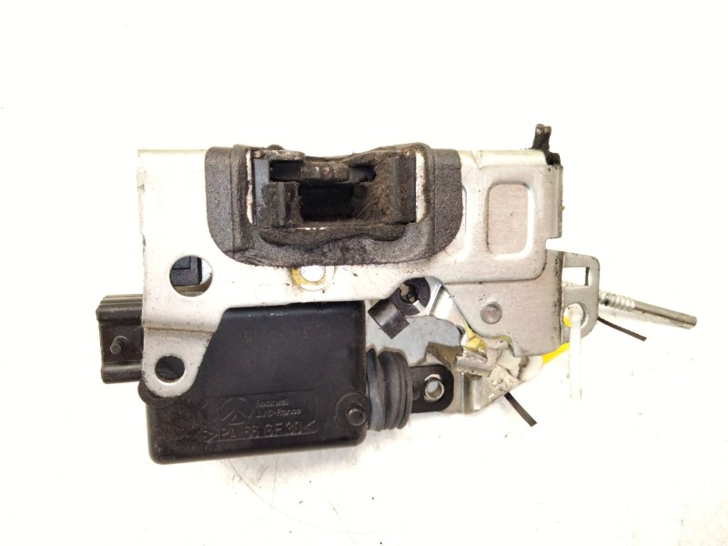 Recambio de cerradura puerta trasera izquierda para dacia sandero 1.4 (bs0c, bs0a, bs0g, bs1f, bs0e) referencia OEM IAM   