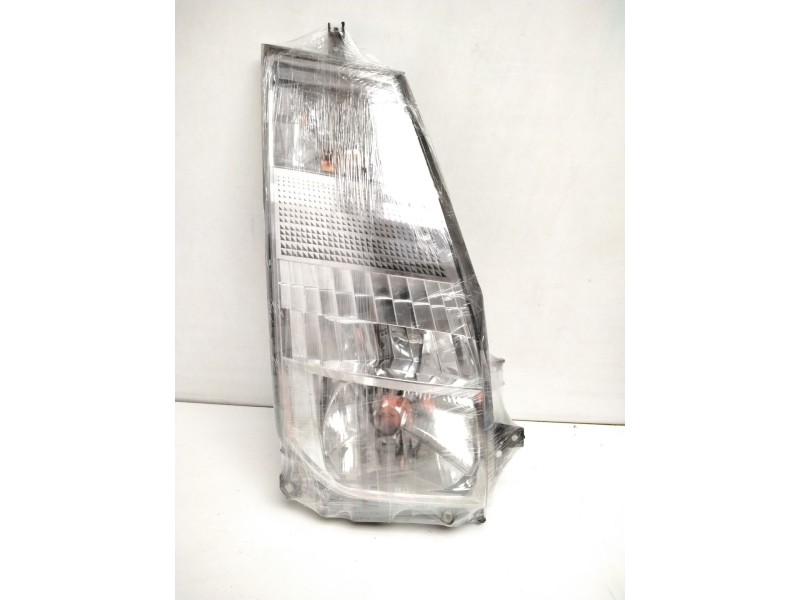 Recambio de faro derecho para renault maxity referencia OEM IAM 89317201 26010MB40A 