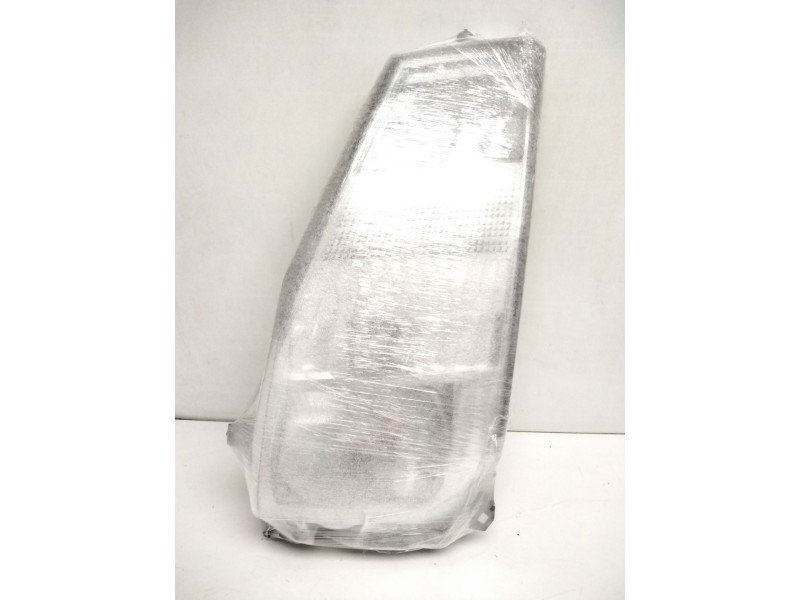 Recambio de faro izquierdo para nissan cabstar 110.45 referencia OEM IAM 89317211 26060BM50A 