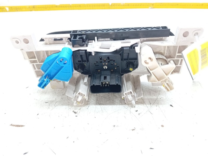 Recambio de mando calefaccion / aire acondicionado para dacia sandero 1.4 (bs0c, bs0a, bs0g, bs1f, bs0e) referencia OEM IAM N106