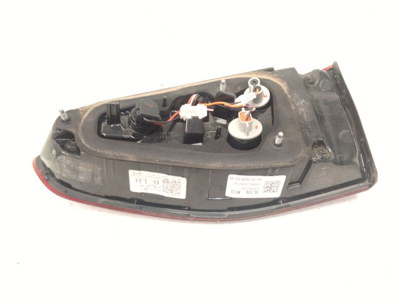 Recambio de piloto trasero izquierdo porton para kia ceed (cd) 1.6 crdi 136 referencia OEM IAM J792401200  