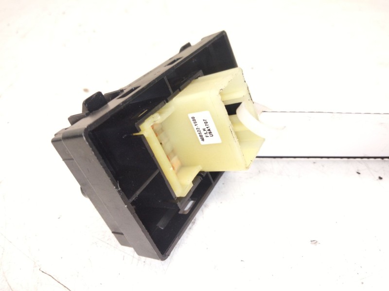 Recambio de mando elevalunas delantero derecho para kia ceed (cd) 1.6 crdi 136 referencia OEM IAM 40B5221500  