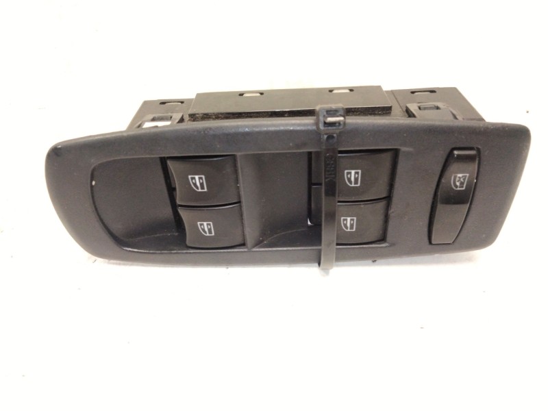 Recambio de mando elevalunas delantero izquierdo para renault koleos i (hy_) 2.0 dci (hy0k) referencia OEM IAM 25401JY40B  