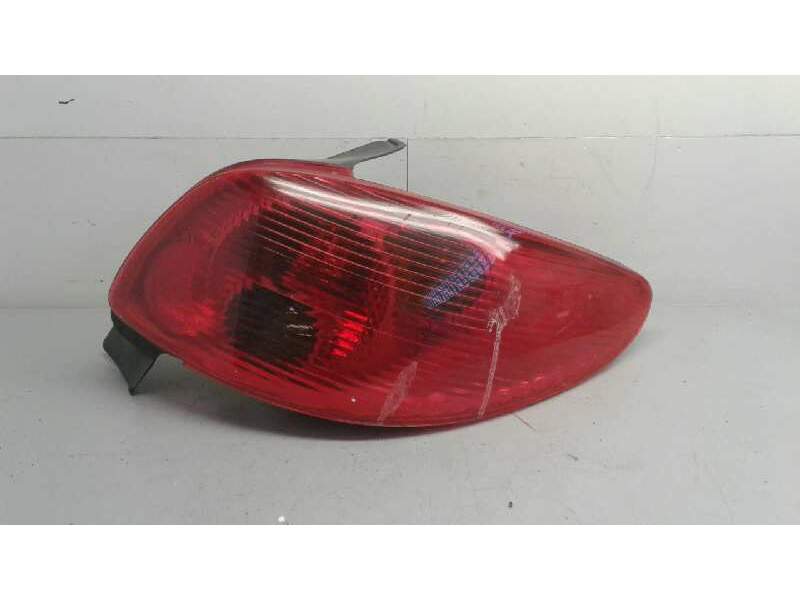 Recambio de piloto trasero derecho para peugeot 206 berlina xt referencia OEM IAM 2563D  