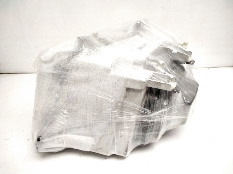 Recambio de faro derecho para mercedes-benz vario (tw2) bm 668 / 670 referencia OEM IAM 6708200661 1AH007774-02 