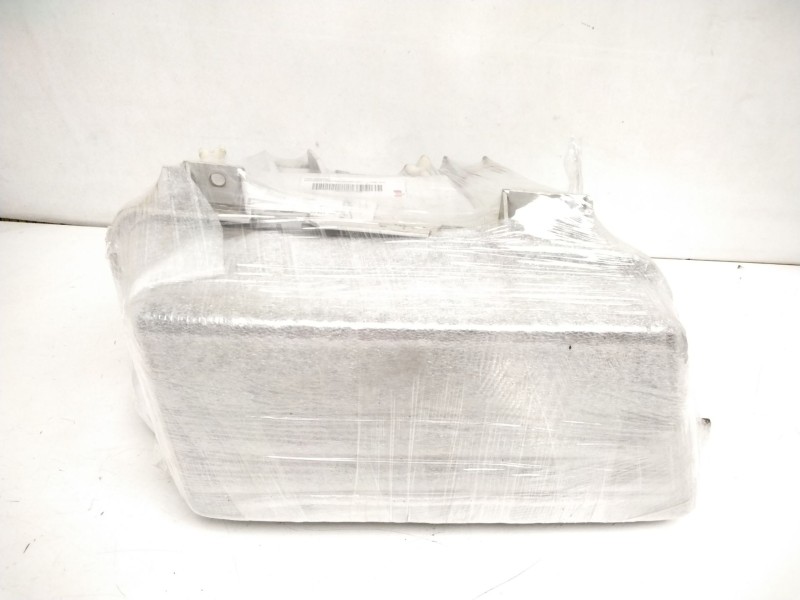 Recambio de faro derecho para mercedes-benz vario (tw2) bm 668 / 670 referencia OEM IAM 6708200661 1AH007774-02 