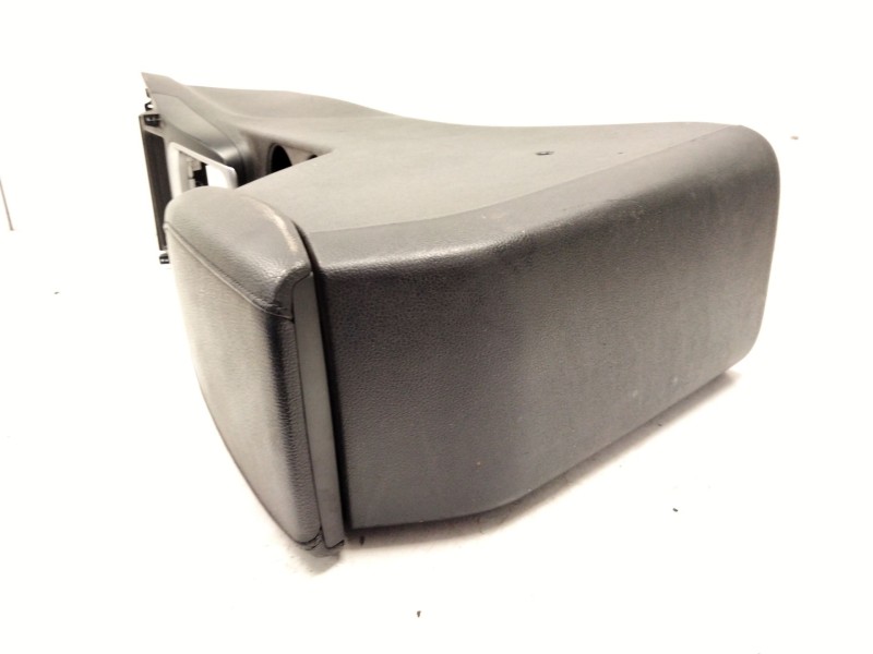 Recambio de consola central para kia ceed (cd) 1.6 crdi 136 referencia OEM IAM 84636-7000  