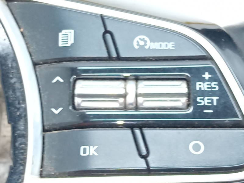 Recambio de volante para kia ceed (cd) 1.6 crdi 136 referencia OEM IAM 56100J7610CEP  