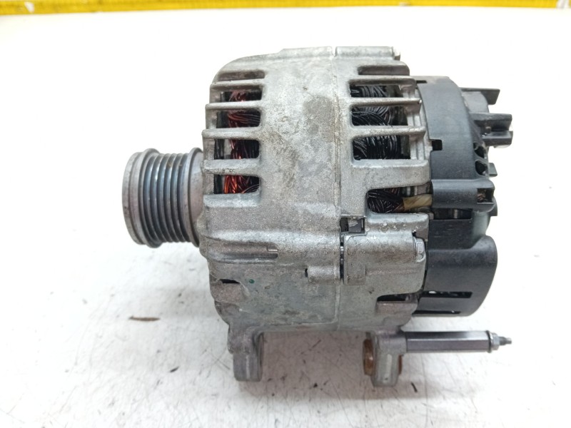Recambio de alternador para skoda octavia iii combi (5e5, 5e6) 1.2 tsi referencia OEM IAM 04L903021D  