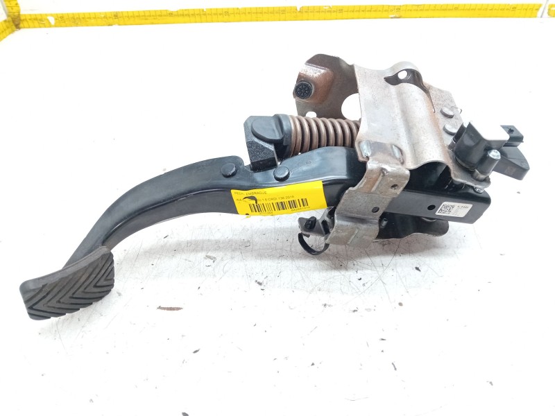Recambio de pedal embrague para kia ceed (cd) 1.6 crdi 136 referencia OEM IAM   