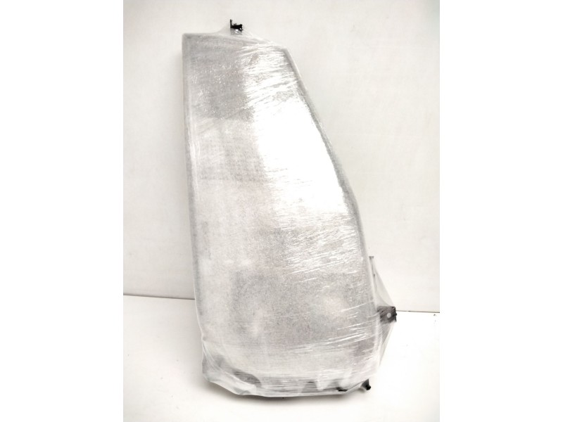 Recambio de faro derecho para renault maxity referencia OEM IAM 89317221  