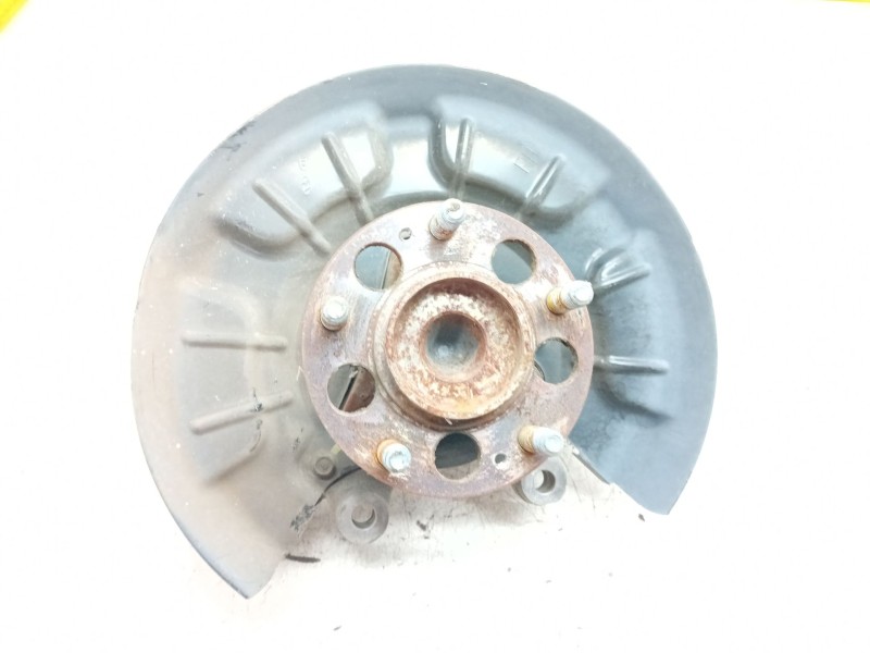 Recambio de mangueta trasera izquierda para kia ceed (cd) 1.6 crdi 136 referencia OEM IAM   