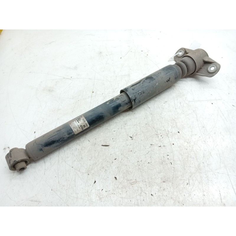 Recambio de amortiguador trasero izquierdo para kia ceed (cd) 1.6 crdi 136 referencia OEM IAM 55300J7AC0  