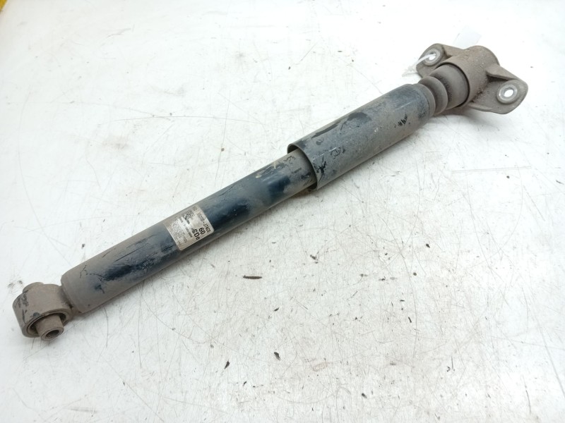 Recambio de amortiguador trasero izquierdo para kia ceed (cd) 1.6 crdi 136 referencia OEM IAM 55300J7AC0  