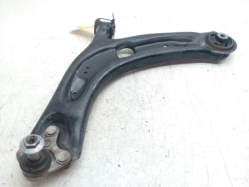 Recambio de brazo suspension inferior delantero izquierdo para volkswagen tiguan (5n_) 2.0 tdi 4motion referencia OEM IAM   