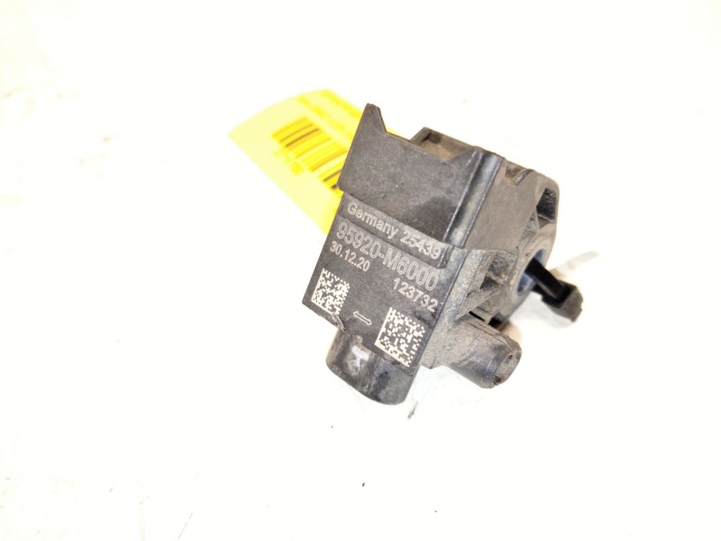 Recambio de sensor impacto lateral para kia ceed (cd) 1.6 crdi 136 referencia OEM IAM 95920M6000  