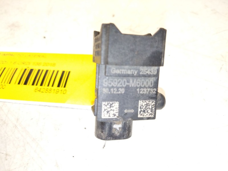 Recambio de sensor impacto lateral para kia ceed (cd) 1.6 crdi 136 referencia OEM IAM 95920M6000  