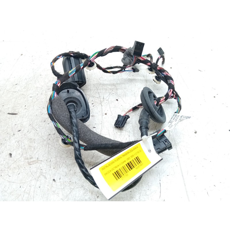 Recambio de instalacion puerta trasera izquierda para skoda octavia iii combi (5e5, 5e6) 1.2 tsi referencia OEM IAM 5E0971693  