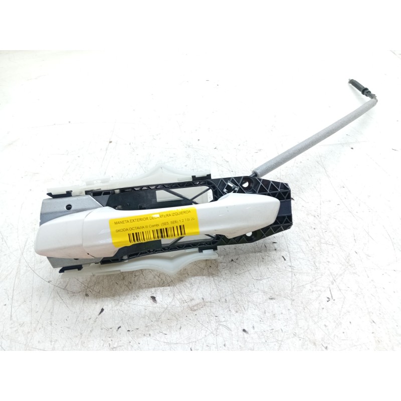 Recambio de maneta exterior delantera izquierda para skoda octavia iii combi (5e5, 5e6) 1.2 tsi referencia OEM IAM 5L0837885B  