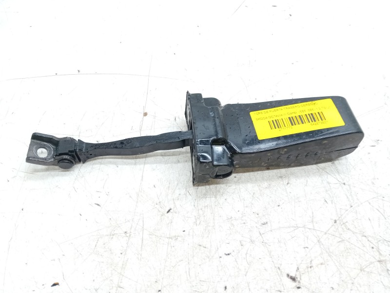 Recambio de tope de puerta trasero derecho para skoda octavia iii combi (5e5, 5e6) 1.2 tsi referencia OEM IAM 5E0839267A  