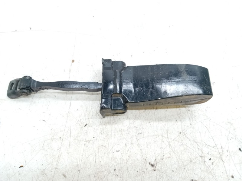 Recambio de tope de puerta trasero derecho para skoda octavia iii combi (5e5, 5e6) 1.2 tsi referencia OEM IAM 5E0839267A  