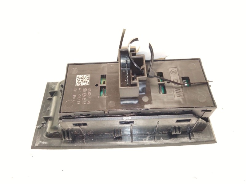 Recambio de mando elevalunas delantero izquierdo para skoda octavia iii combi (5e5, 5e6) 1.2 tsi referencia OEM IAM 5E0959857  