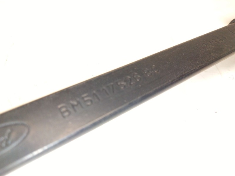 Recambio de brazo limpia delantero derecho para ford focus iii 1.0 ecoboost referencia OEM IAM BM5117526  