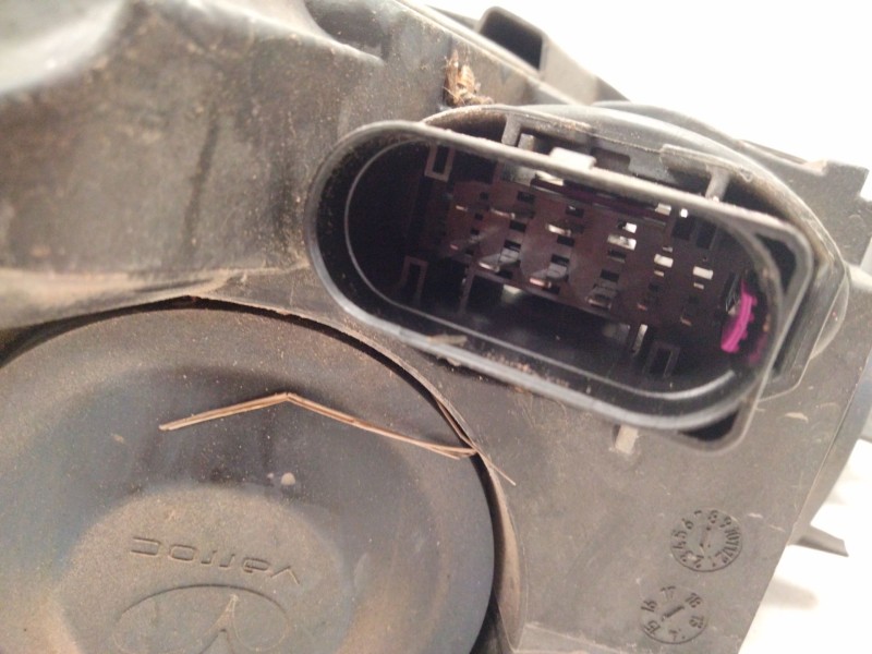 Recambio de faro derecho para ford focus iii 1.0 ecoboost referencia OEM IAM F1EB13W029  