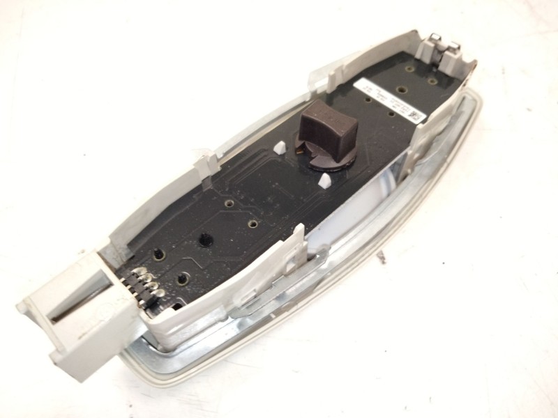 Recambio de luz interior para ford focus iii 1.0 ecoboost referencia OEM IAM BM5113776  