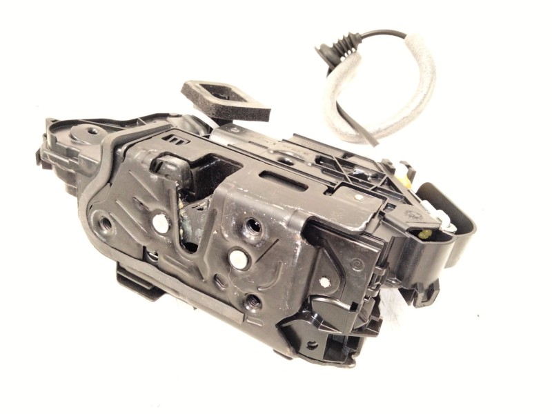 Recambio de cerradura puerta delantera izquierda para skoda octavia iii combi (5e5, 5e6) 1.2 tsi referencia OEM IAM 5TB837015  