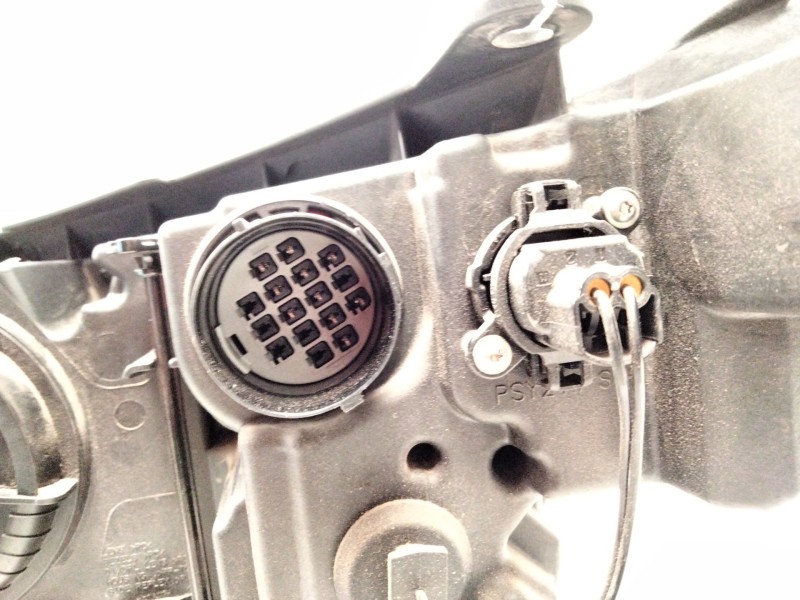 Recambio de faro derecho para land rover range rover evoque (l538) 2.0 d referencia OEM IAM GJ3213W029  