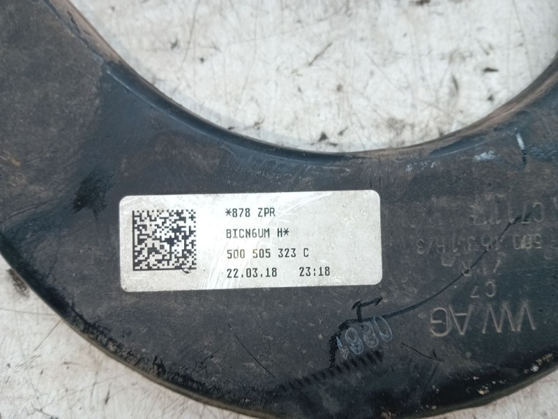 Recambio de brazo suspension superior trasero derecho para skoda octavia iii combi (5e5, 5e6) 1.2 tsi referencia OEM IAM 5Q05033