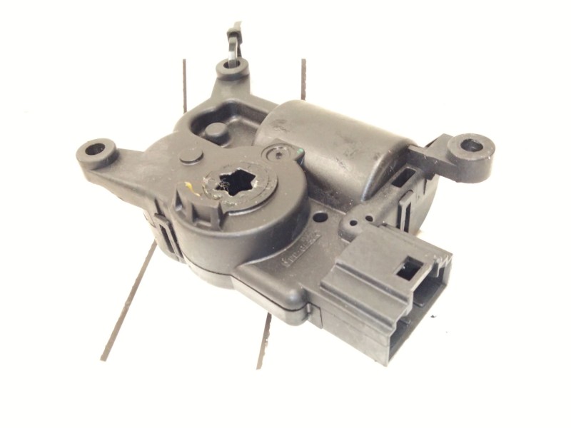 Recambio de motor de trampillas para skoda octavia iii combi (5e5, 5e6) 1.2 tsi referencia OEM IAM   