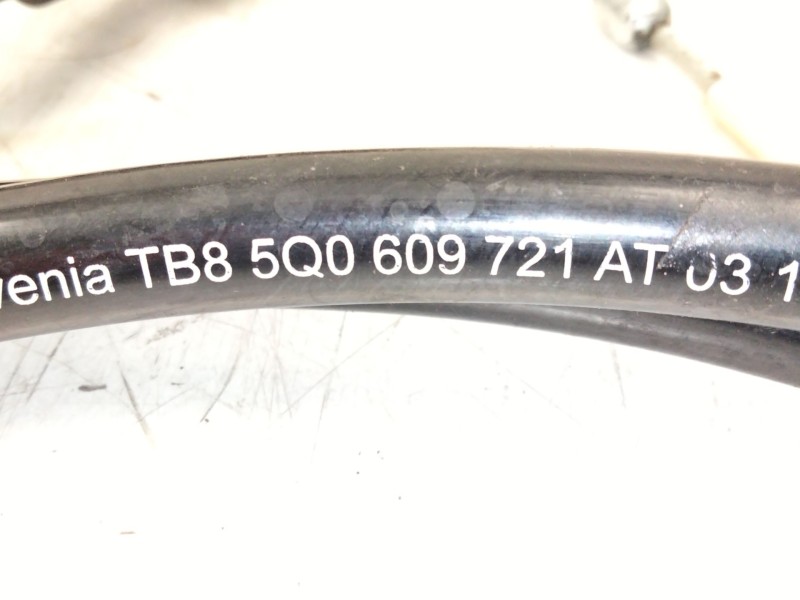 Recambio de sirga freno de mano para skoda octavia iii combi (5e5, 5e6) 1.2 tsi referencia OEM IAM 5Q0609721  