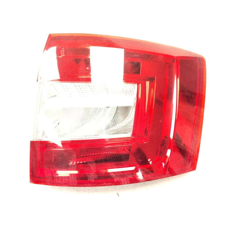 Recambio de piloto trasero derecho para skoda octavia iii combi (5e5, 5e6) 1.2 tsi referencia OEM IAM 5E9946096  
