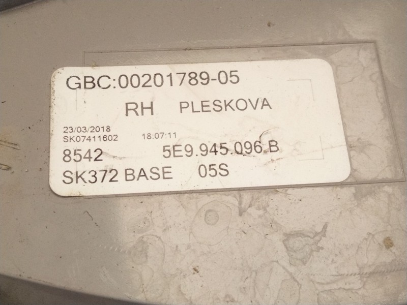 Recambio de piloto trasero derecho para skoda octavia iii combi (5e5, 5e6) 1.2 tsi referencia OEM IAM 5E9946096  