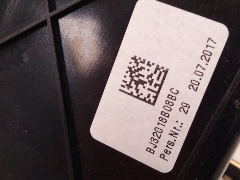 Recambio de aireador derecho para land rover range rover evoque (l538) 2.0 d referencia OEM IAM BJ32018B08  