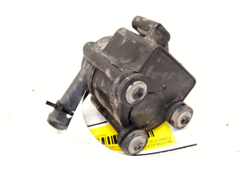 Recambio de motor electrico de agua para ford focus iii 1.0 ecoboost referencia OEM IAM   