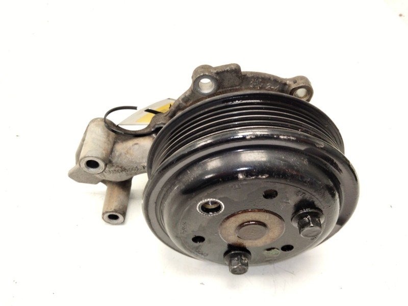 Recambio de bomba agua para ford focus iii 1.0 ecoboost referencia OEM IAM CM5G8501  