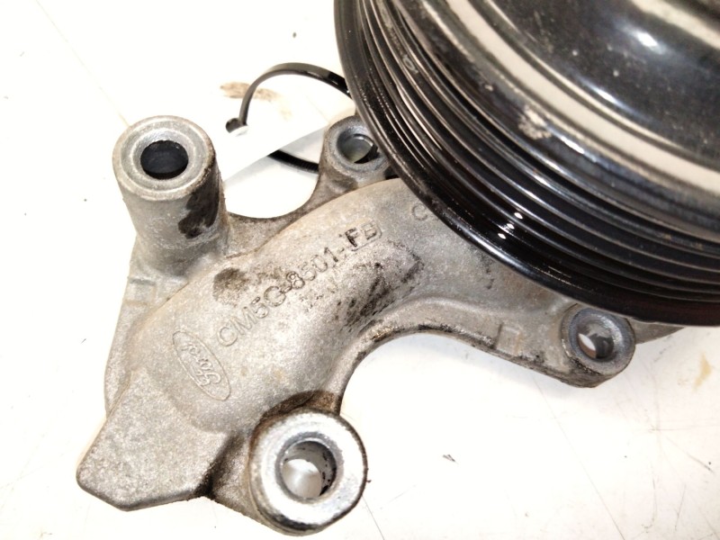 Recambio de bomba agua para ford focus iii 1.0 ecoboost referencia OEM IAM CM5G8501  